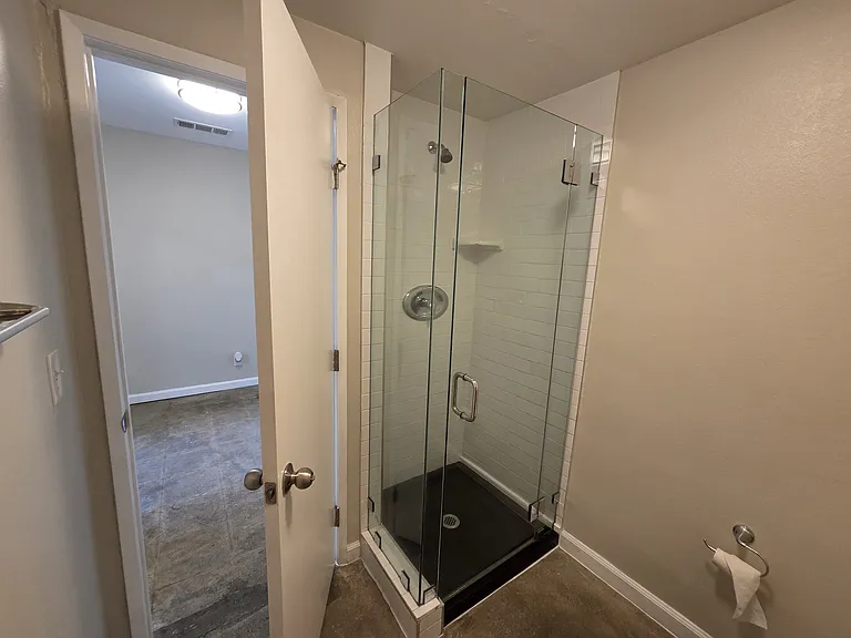 5265 Fountain Ave #103 — Photo 5