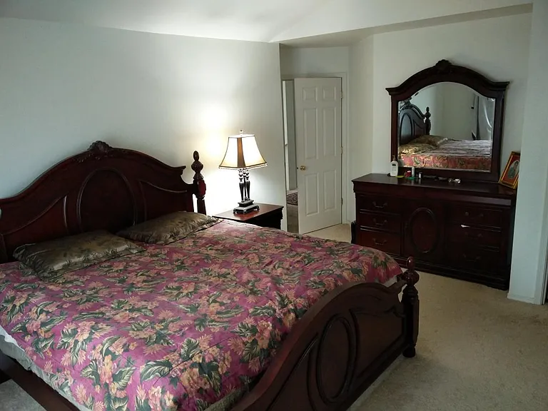 15047 NE 8th Pl — Photo 6