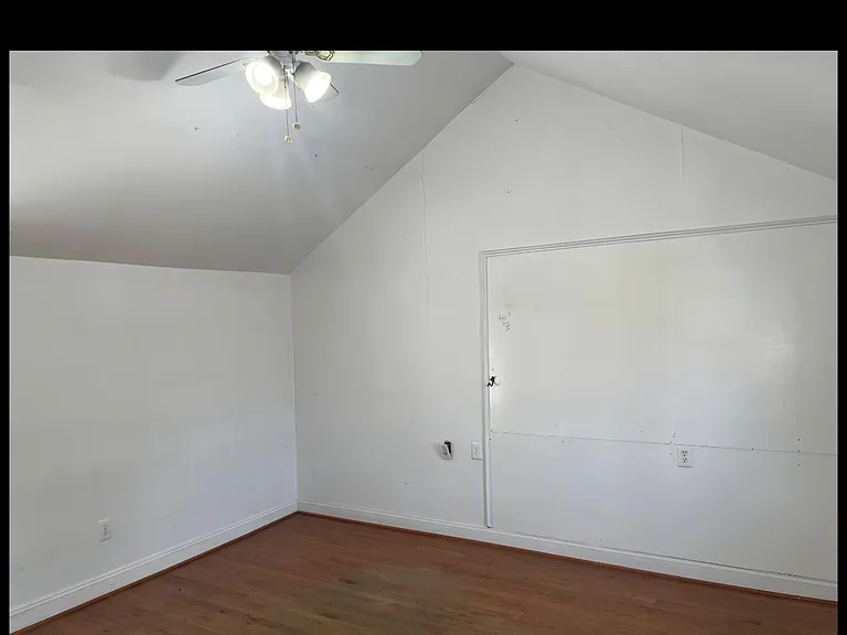 7306 Belair Rd — Photo 6