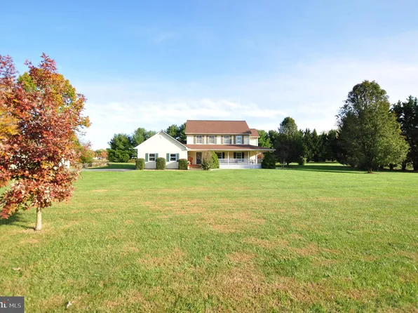 347 Irish Ln, Martinsburg, WV 25403