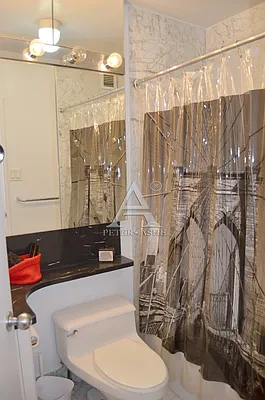 Rented by Peter Ashe | media 42