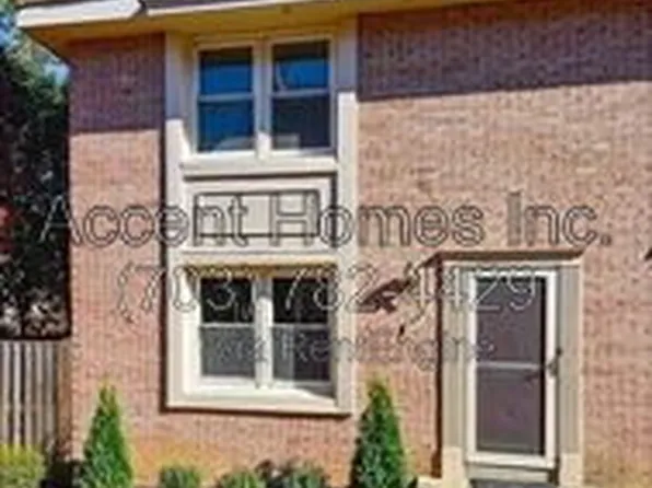 1343 Chetworth Ct, Alexandria, VA 22314