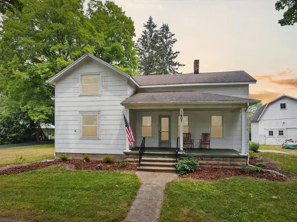 1407 Water St, Eaton Rapids, MI 48827