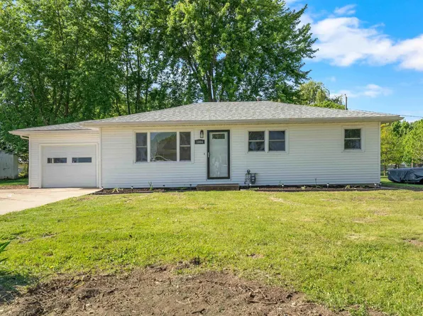 1004 Joy St, Cedar Falls, IA 50613