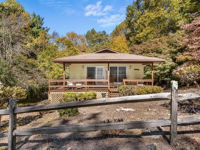 36 Shawnee Trl, Fancy Gap, VA, 24328