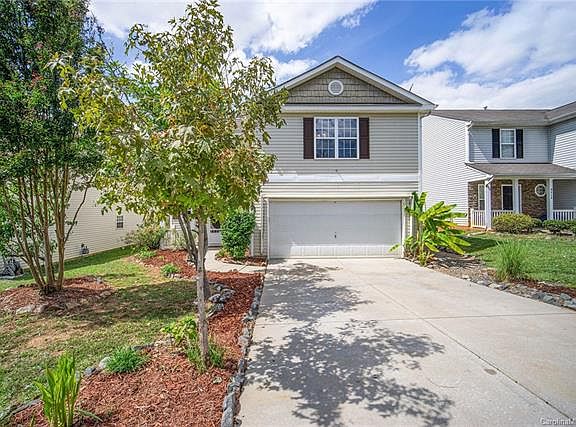 4th image of 3709 Wondering Oak Ln