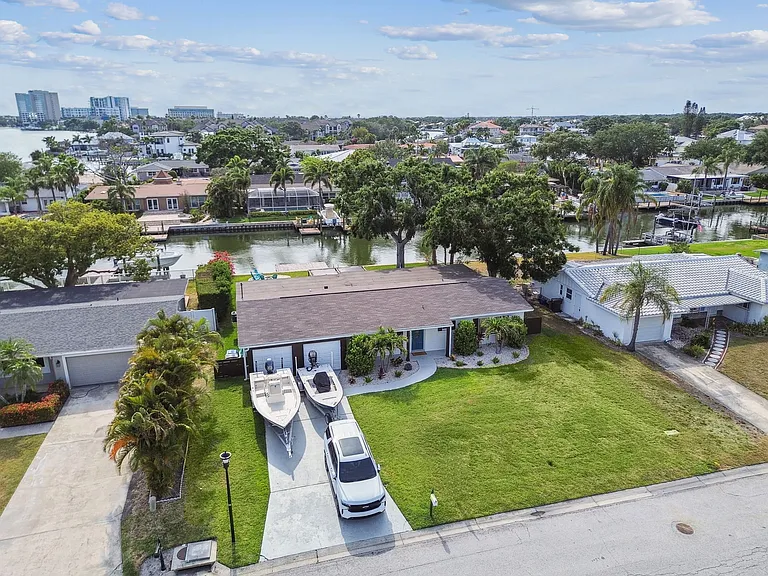 3922 Fontainebleau Dr — Photo 49