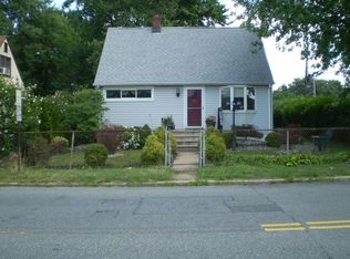 520 Matawan Ave, Keyport, NJ 07735