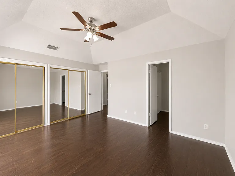 2202 Prairie Creek Trl — Photo 16