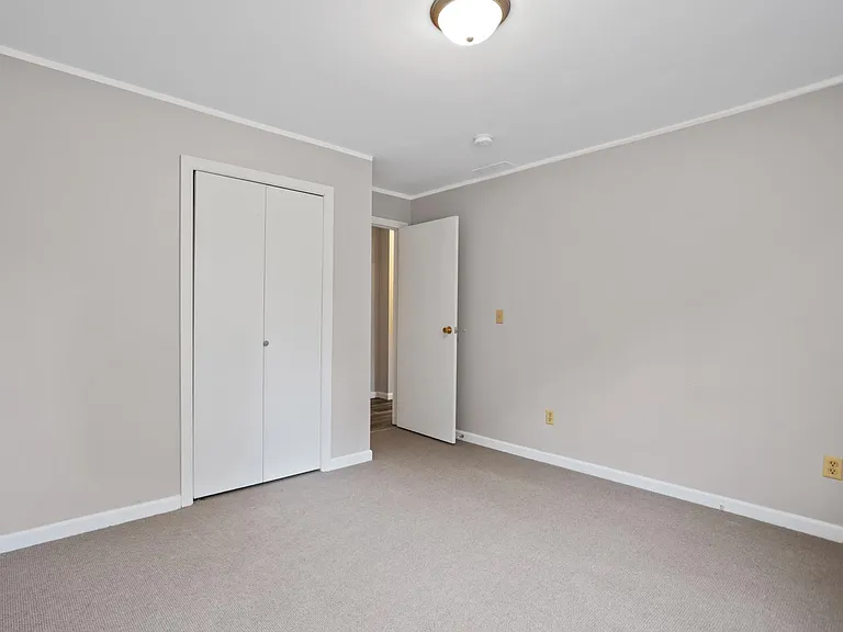 500 Jeffrey Ln #D — Photo 8