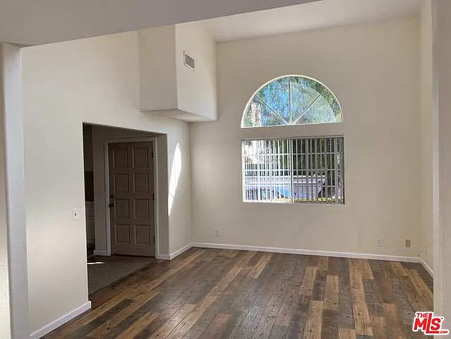 21021 Madrona Ave — Photo 2