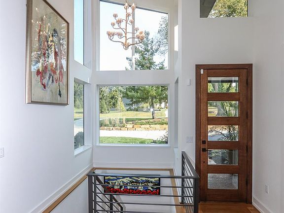 4th image of 3 Voorhees Dr