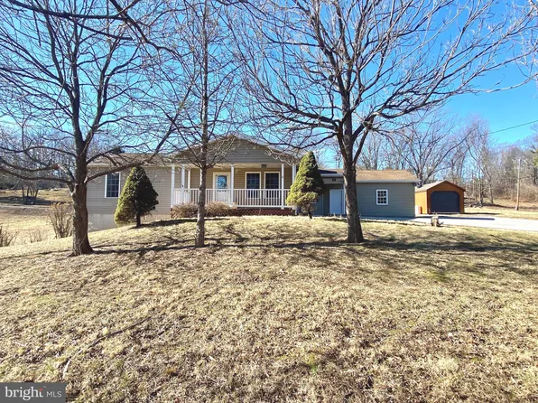 171 Clone Run Rd, Hedgesville, WV 25427