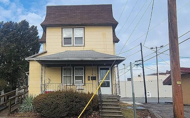1st image of 505 6th St