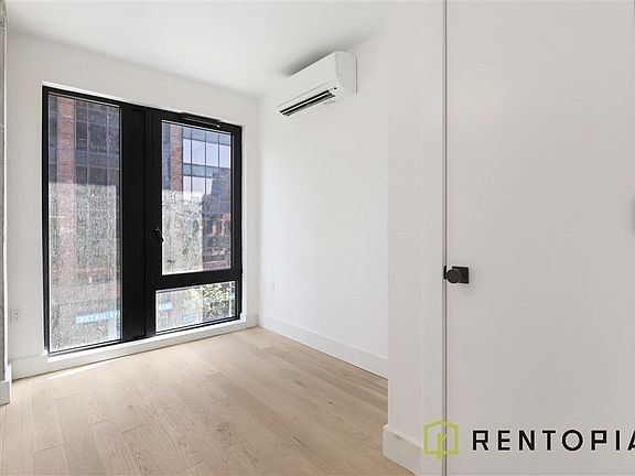 4th image of 58 W 125th St #408