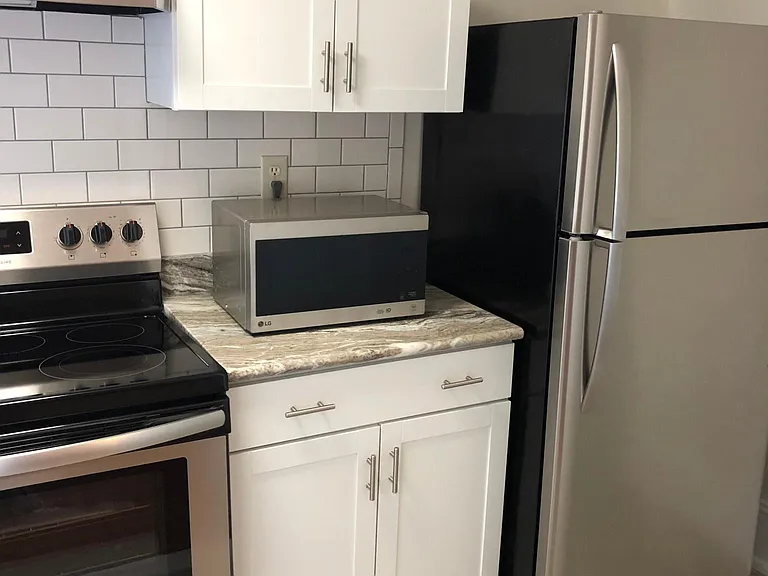 1806 Maiden Ln SW #B — Photo 16