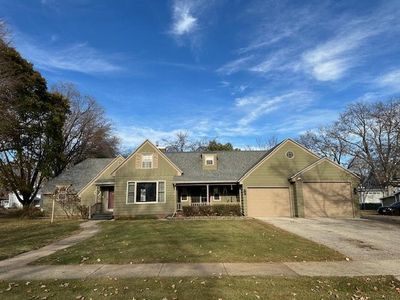201 Hulin St, Charles City, IA, 50616