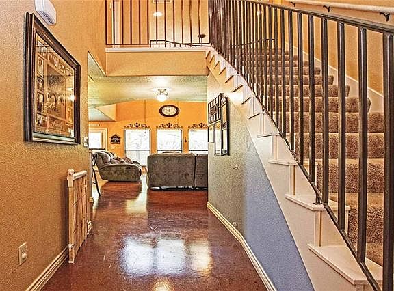 5th image of 5410 Encino Oak Way