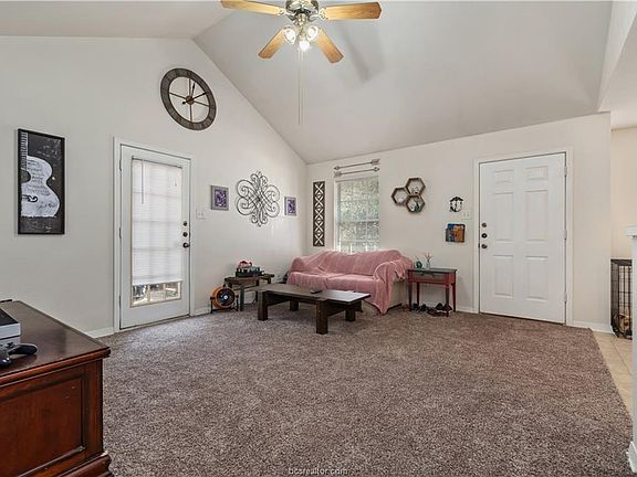 3rd image of 2321-2323 Pintail Ln
