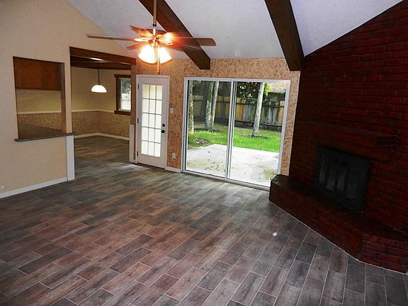 4th image of 3130 Park Garden Dr