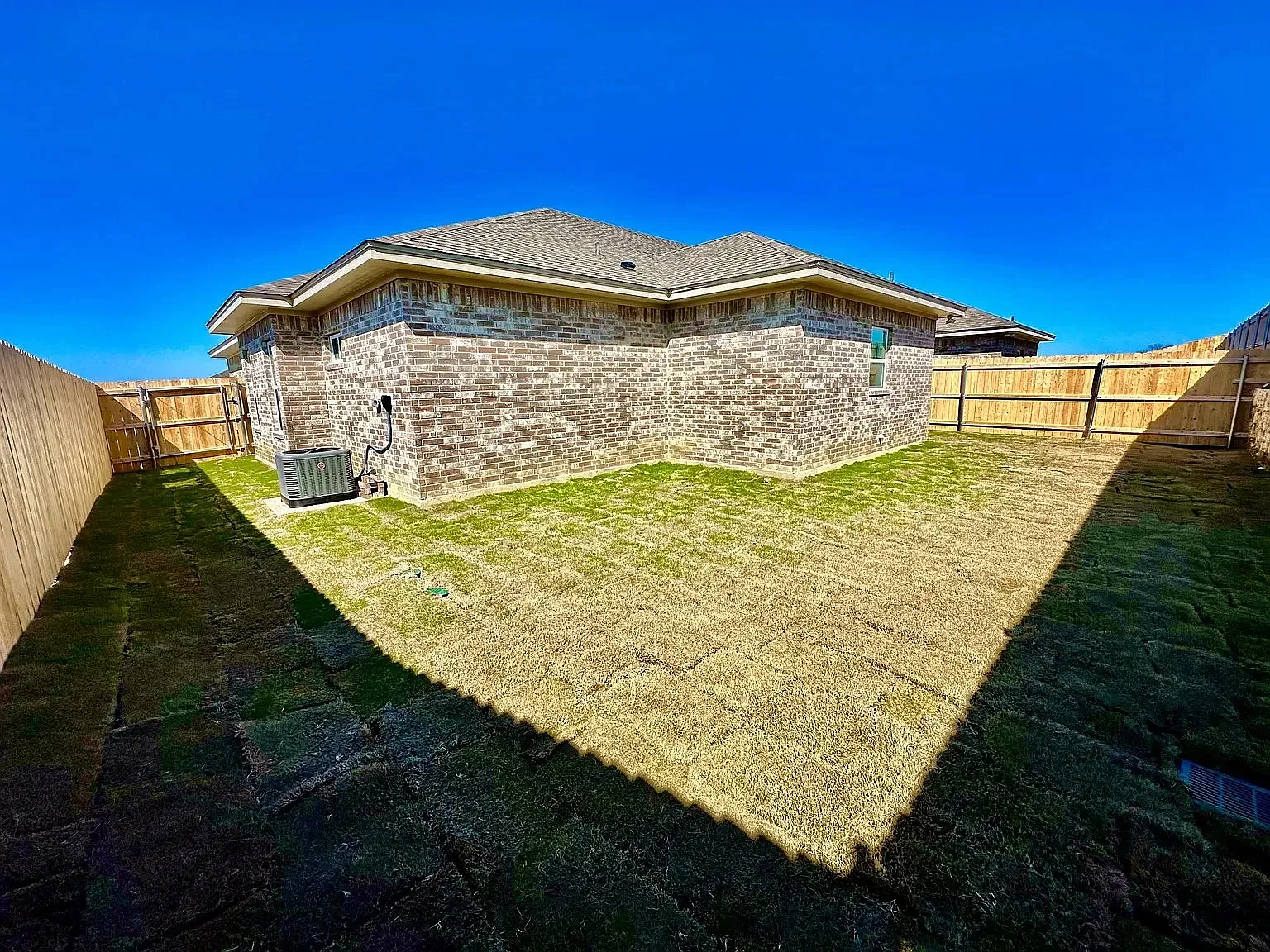 3 bed, 1548 sqft, $2,000 — Photo 4