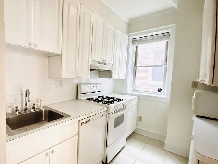 1505 State St #1A — Photo 7