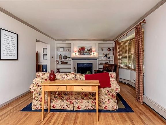 4th image of 1404 Fawcett Ave