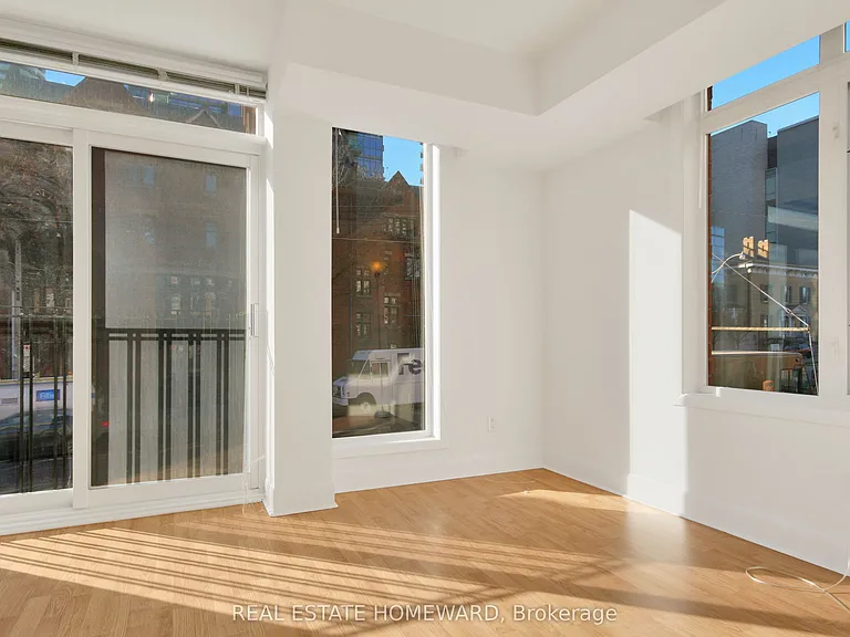415 Jarvis St #200 — Photo 8