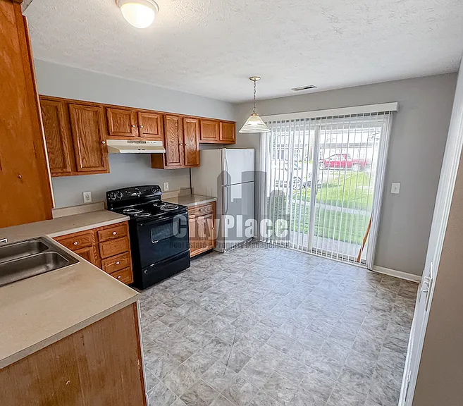 2946 Carson Dr — Photo 7