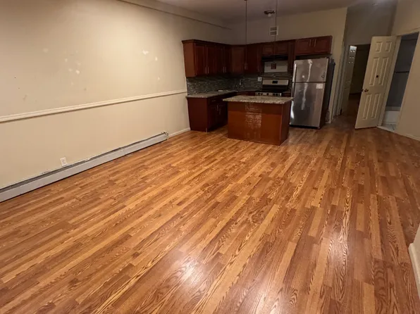 (undisclosed Address), Bronx, NY 10467