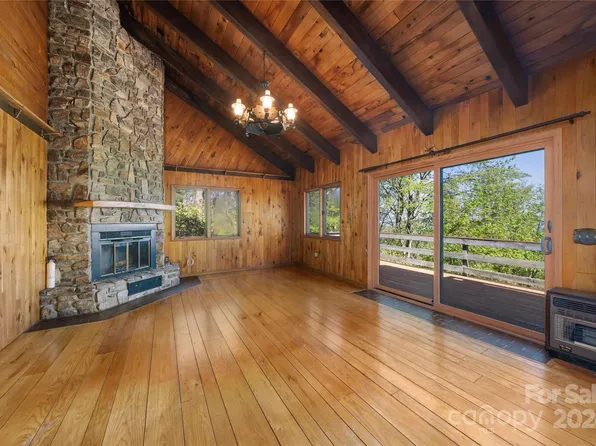 2531 Laurel Ridge Rd, Maggie Valley, NC 28751