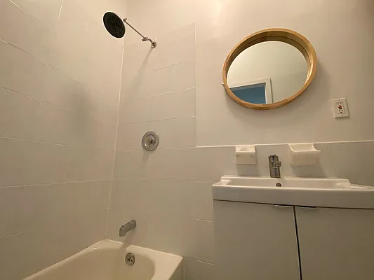 Sold by Sidewalk Realty LLC | media 14