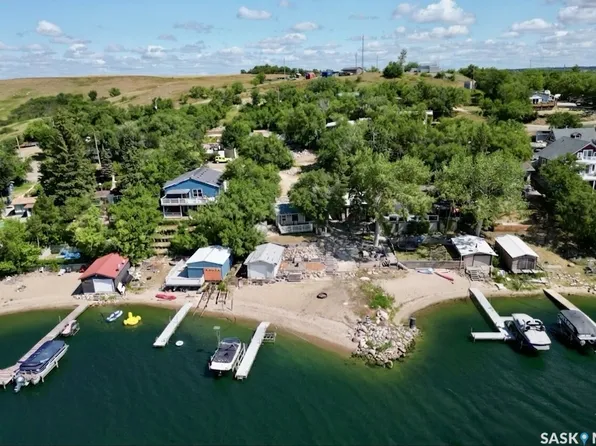 65 Pelican Drive, Pelican Point, SK S0G 4L0