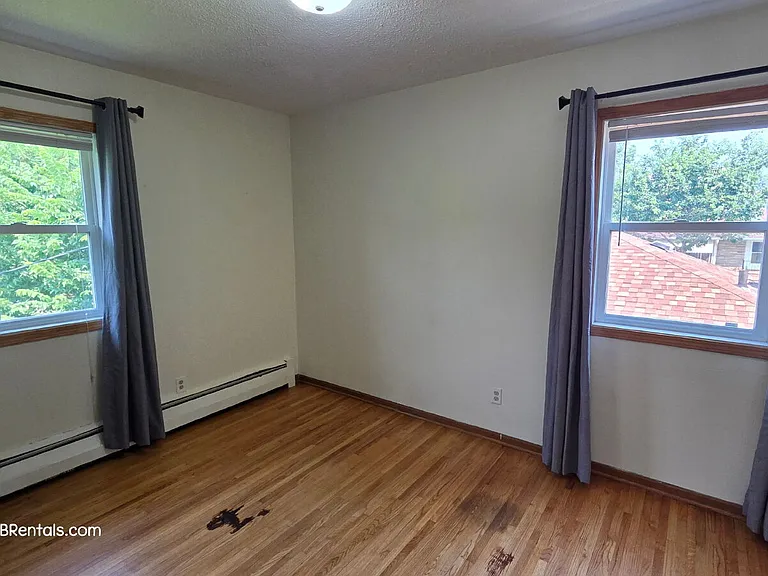 727 Thomas Ave N #2 — Photo 13