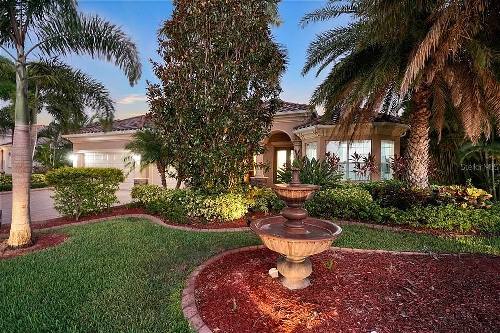 8308 Heritage Grand Pl