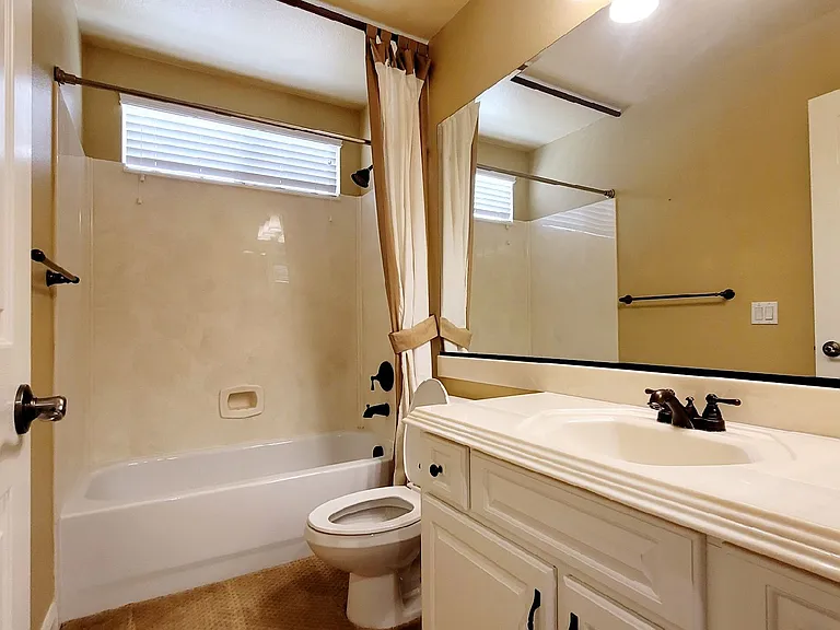 8586 Silver Coast St — Photo 26