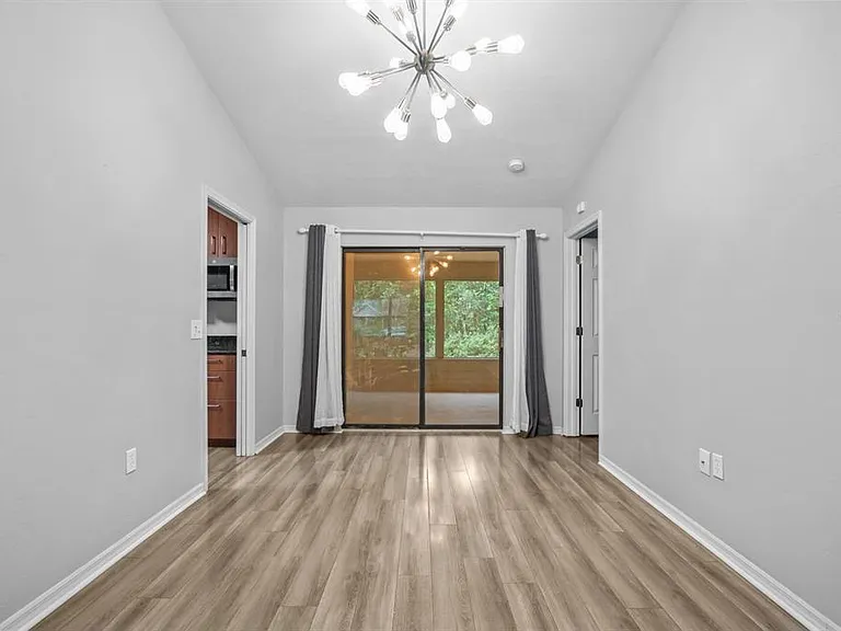 8025 SW 47th Ct — Photo 14