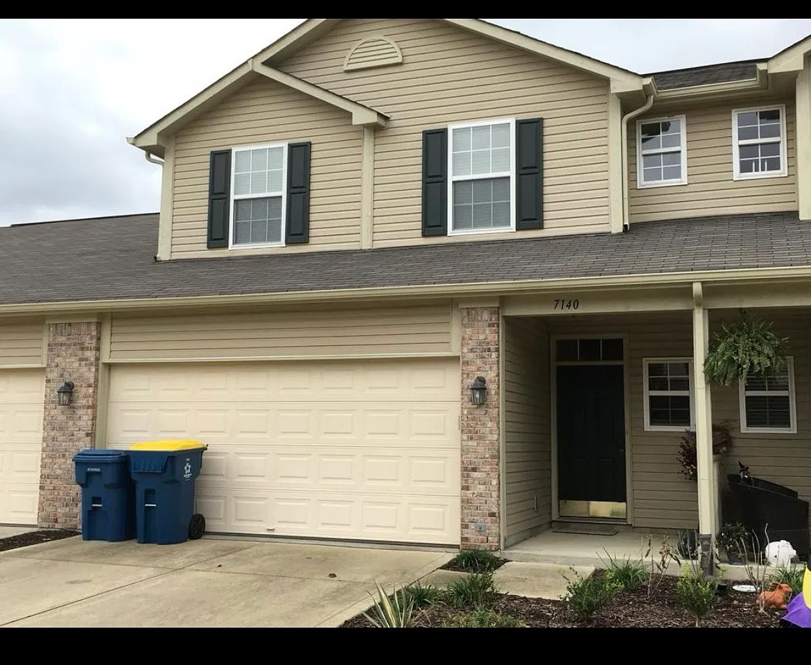 3 bed, 2.5 bath, 1721 sqft, $1,450 — Photo 1