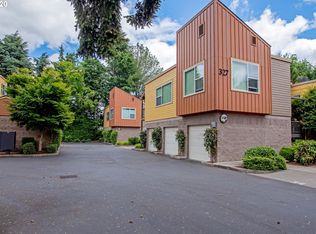 327 Rustic Pl APT 38, Eugene, OR 97401
