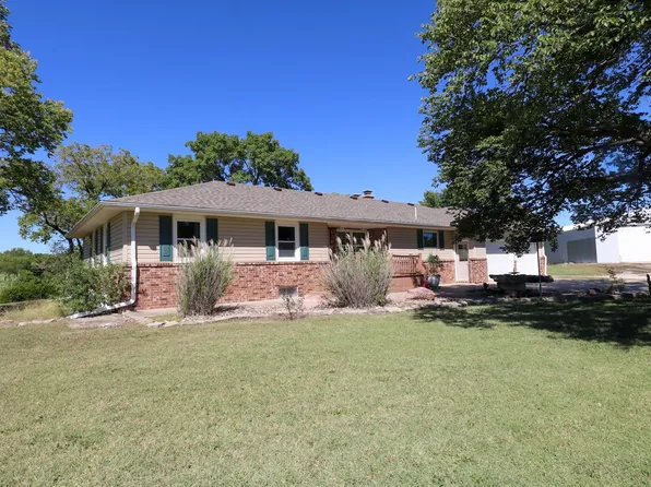 584 Road 180, Emporia, KS 66801