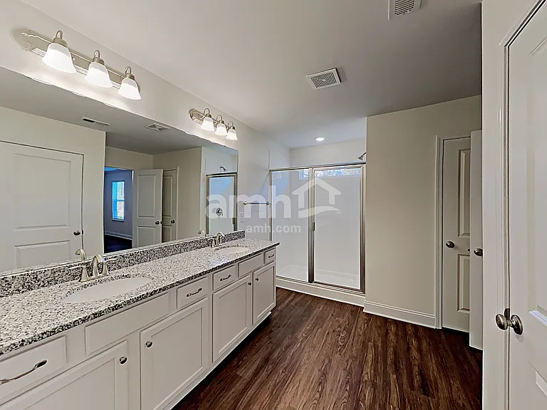 1130 Bentley Park Dr — Photo 19