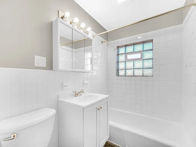 1317 Calumet Ave — Photo 15