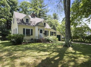 11 Duxbury Rd, Wellesley, MA 02481
