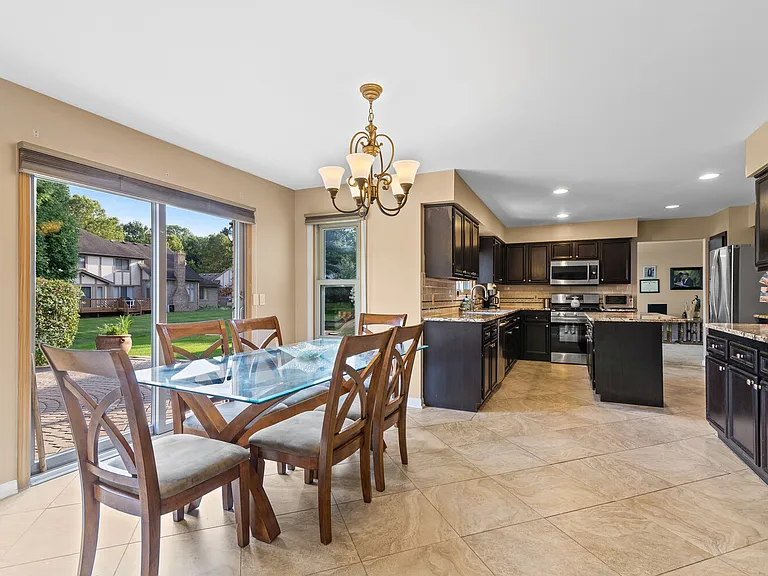 6710 Westpointe Dr — Photo 12