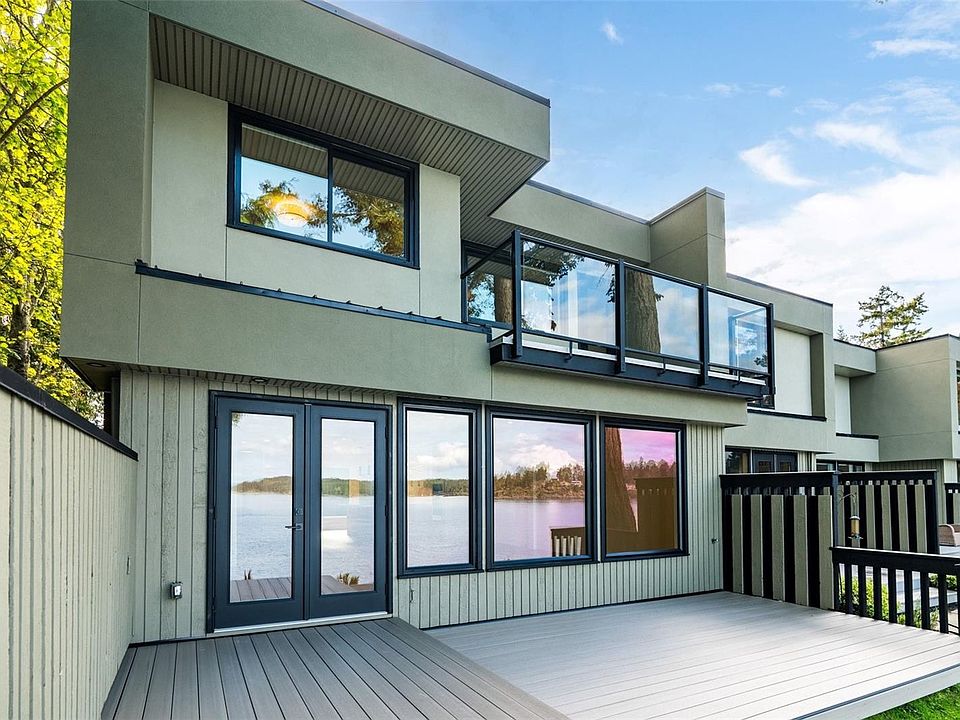1st image of 2330 Harbour Rd #16