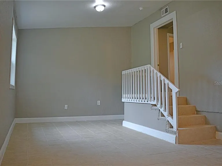 647 S Delaware Ave — Photo 12