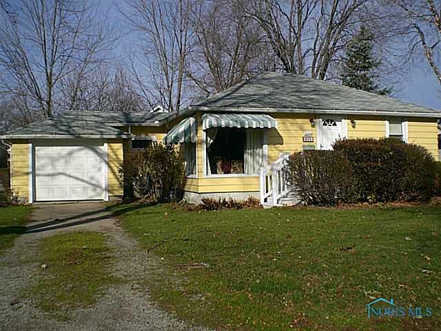 1st image of 220 E Barnes Ave