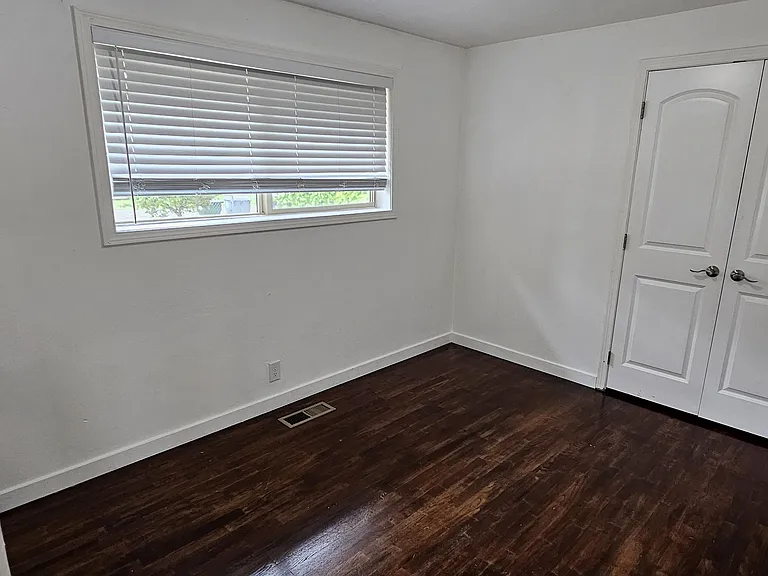 8615 John Dower Rd SW — Photo 18