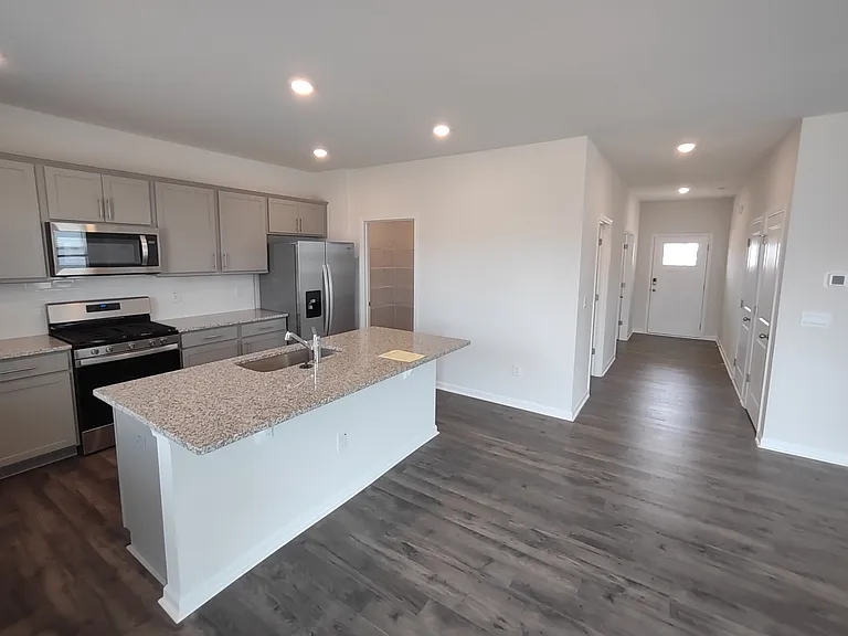 36 Spring Bloom Rd — Photo 7