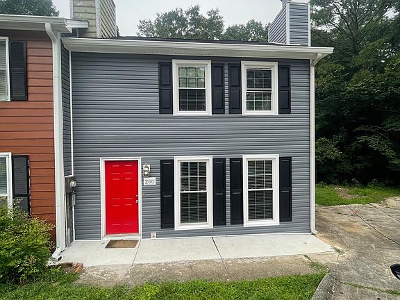 3rd image of 200 Springdale Ct